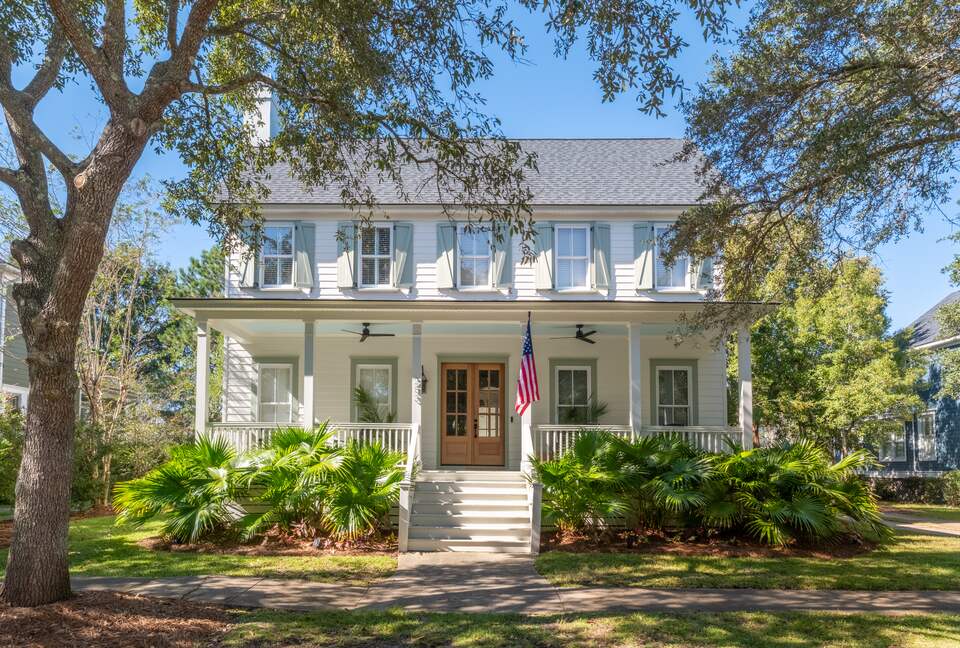 Coastal Luxury Home in the Heart of Daniel Island - Daniel Island, South Carolina