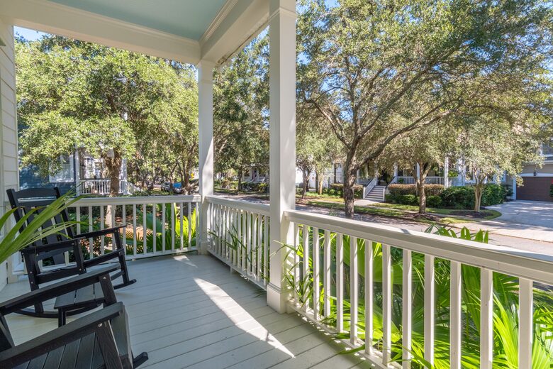Coastal Luxury Home in the Heart of Daniel Island - Daniel Island, South Carolina