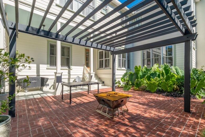 Coastal Luxury Home in the Heart of Daniel Island - Daniel Island, South Carolina