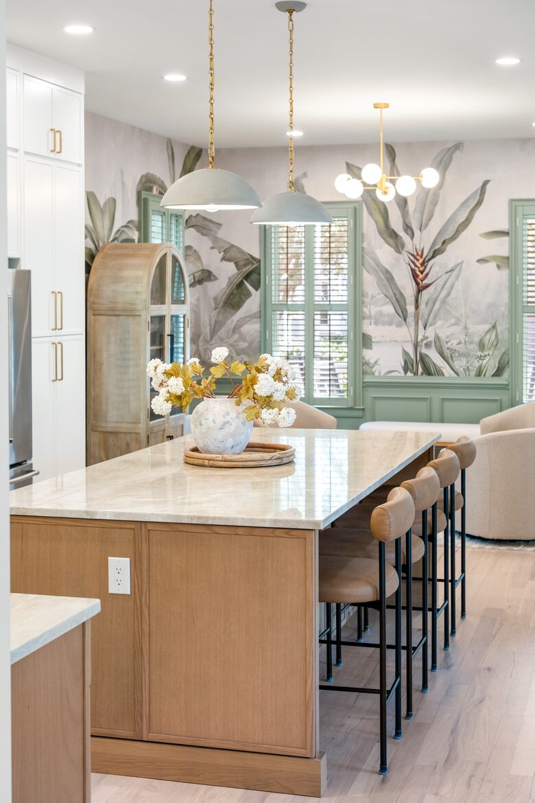 Coastal Luxury Home in the Heart of Daniel Island - Daniel Island, South Carolina