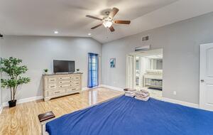 Relaxed Riverside Home with Private Dock and Balcony - Tampa, Florida