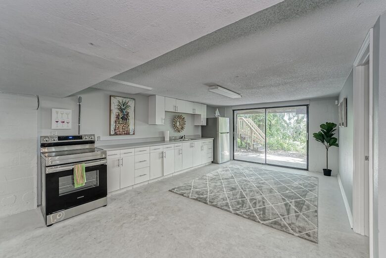 Relaxed Riverside Home with Private Dock and Balcony - Tampa, Florida