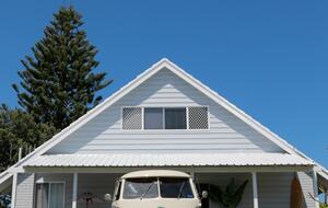 Beachfront Cottage on Old Bar’s Quiet Shoreline - Old Bar, Australia