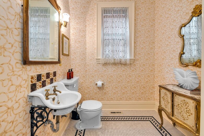 A Grand Historic Home in the Heart of Capitol Hill - Denver, Colorado