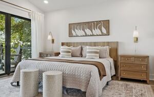 A Luxe Lakefront Escape Above Tim’s Ford - Winchester, Tennessee