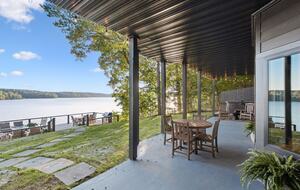 A Luxe Lakefront Escape Above Tim’s Ford - Winchester, Tennessee