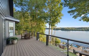 A Luxe Lakefront Escape Above Tim’s Ford - Winchester, Tennessee