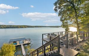A Luxe Lakefront Escape Above Tim’s Ford - Winchester, Tennessee