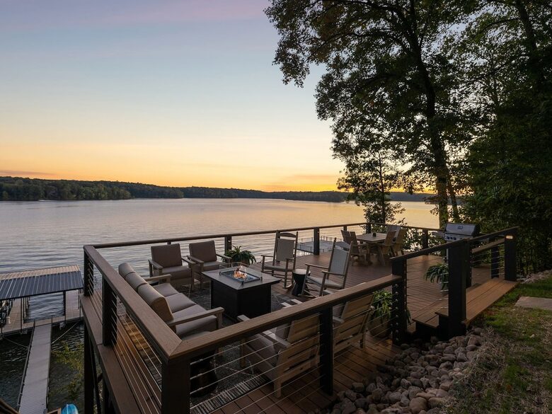 A Luxe Lakefront Escape Above Tim’s Ford - Winchester, Tennessee