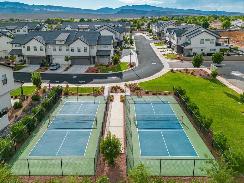 Luxury Pool & Play Getaway near Snow Canyon - Santa Clara, Utah