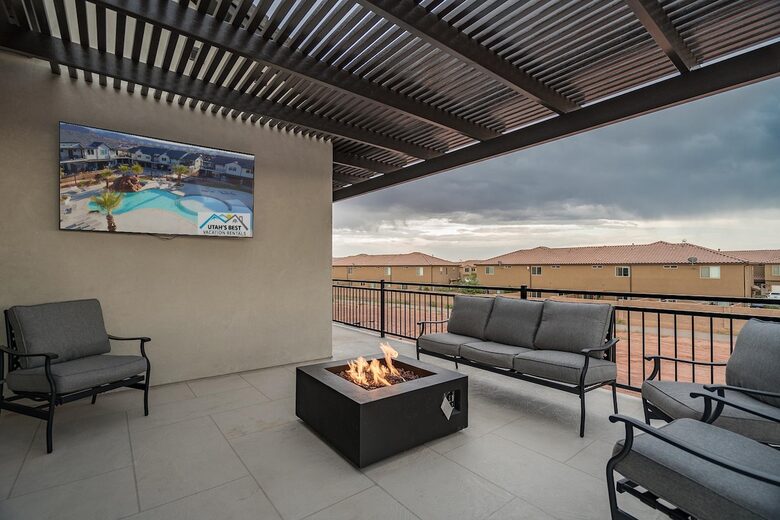 Luxury Pool & Play Getaway near Snow Canyon - Santa Clara, Utah
