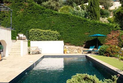 Sea-View Villa Above the Gulf of Saint-Tropez - Les Issambres, France