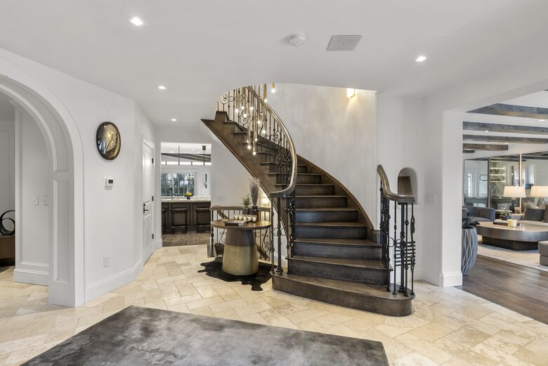 Timeless Luxury in the Heart of Denver Country Club - Denver, Colorado