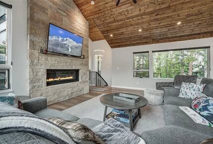 Slope-Side Breckenridge Designer Escape - Breckenridge, Colorado