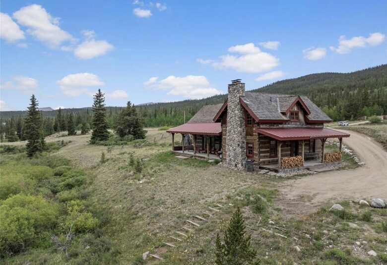 Historic Riverside Mountain Cabin on Five Private Alpine Acres - Alma, Colorado