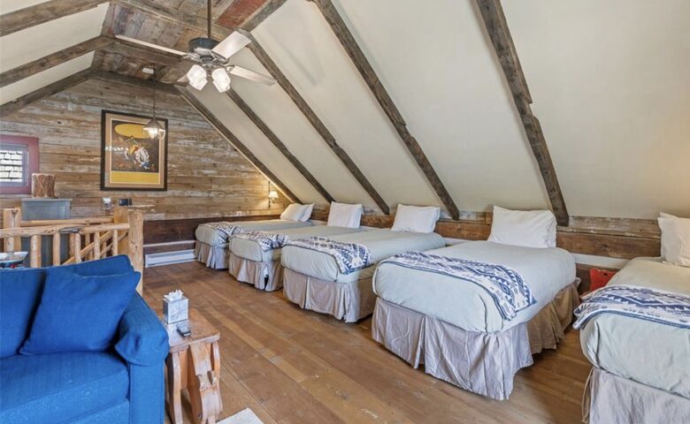 Historic Riverside Mountain Cabin on Five Private Alpine Acres - Alma, Colorado