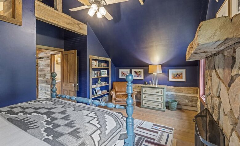 Historic Riverside Mountain Cabin on Five Private Alpine Acres - Alma, Colorado