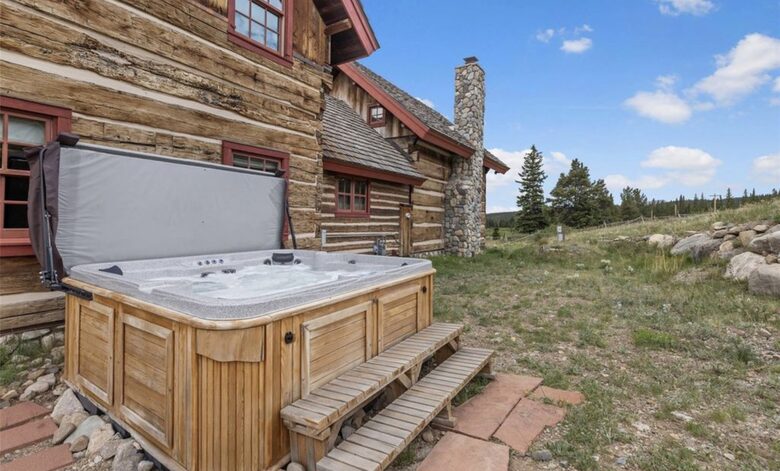 Historic Riverside Mountain Cabin on Five Private Alpine Acres - Alma, Colorado