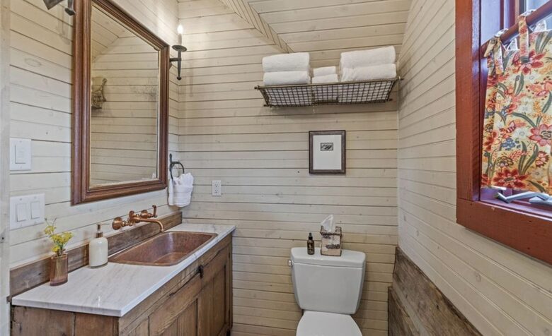 Historic Riverside Mountain Cabin on Five Private Alpine Acres - Alma, Colorado