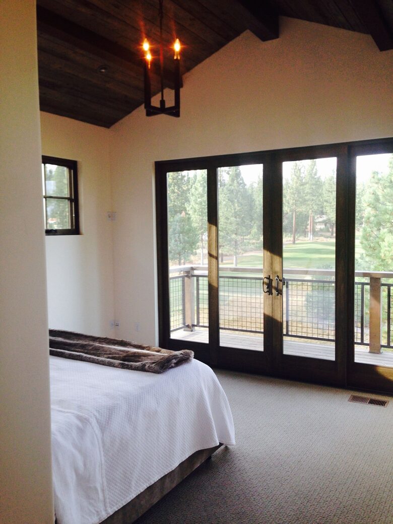 A Refined Tahoe Escape on the Fairway - Truckee, California