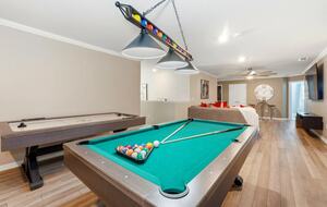 Ultimate Windsor Island Family Retreat with Private Pool & Game Rooms - Davenport, Florida