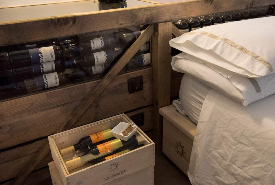 A Suite at Riofavara wine estate - Ispica, Italy