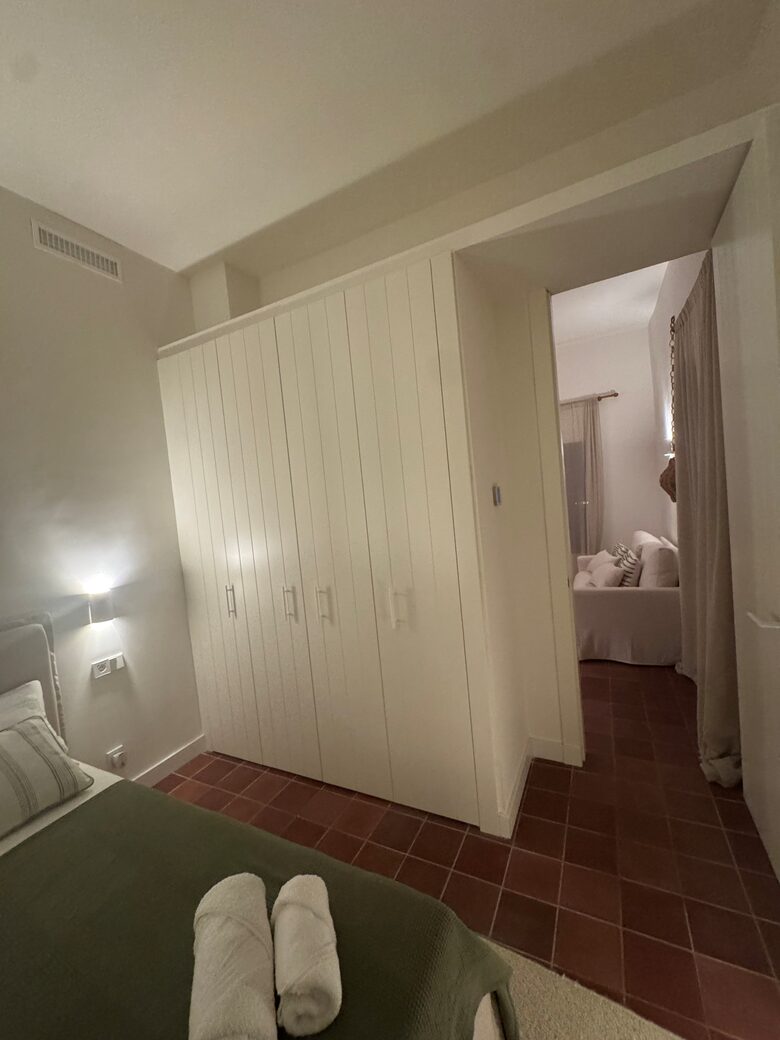 Elegant Coastal Villa Near Dénia’s Calas - Dénia, Spain