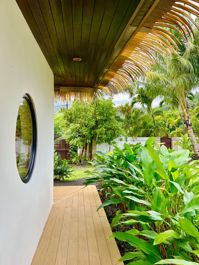 Magical Ocean Front Villa and Sunset Views - Tevaitoa, French Polynesia
