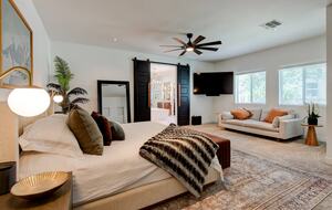 An Elevated Urban Escape in the Heart of Phoenix - Phoenix, Arizona