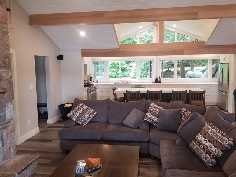 Calm Water Retreat on Lake Rosseau - Muskoka, Canada