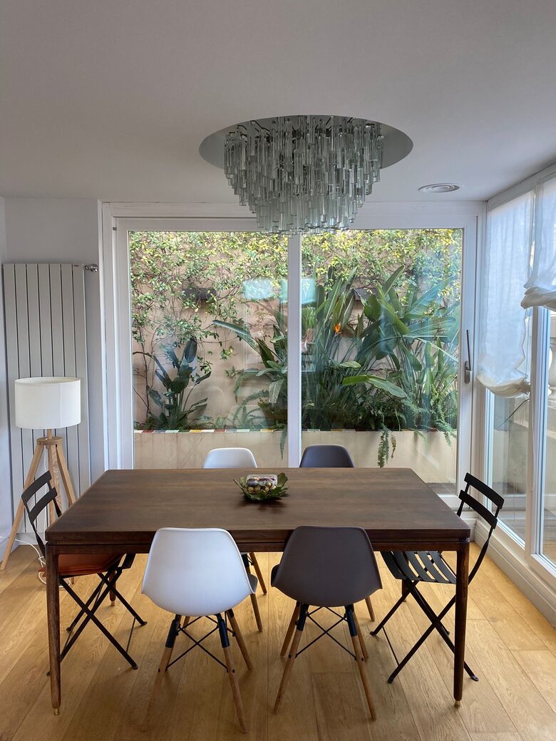 An Elegant Barcelona Residence with Private Terrace - Barcelona, Spain