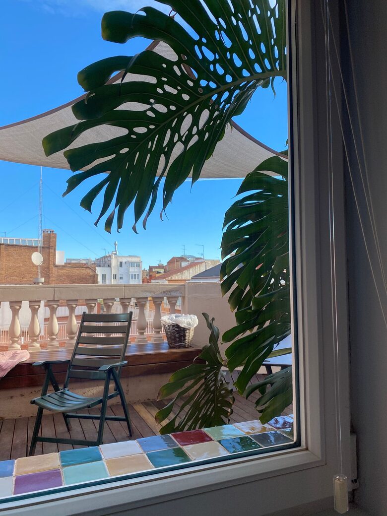 An Elegant Barcelona Residence with Private Terrace - Barcelona, Spain