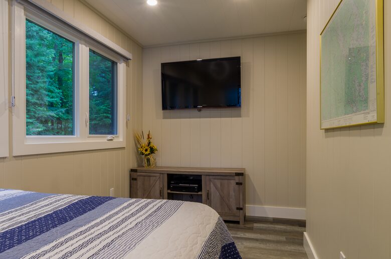 Calm Water Retreat on Lake Rosseau - Muskoka, Canada