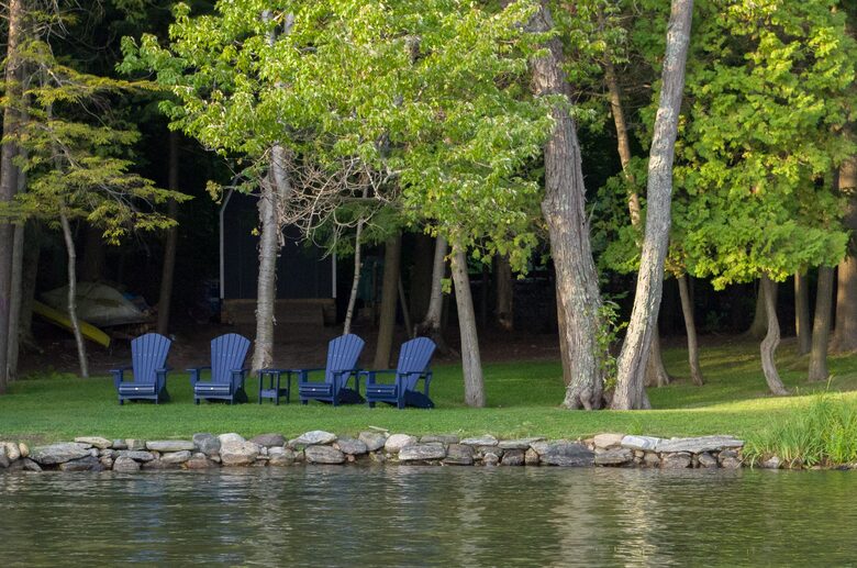 Calm Water Retreat on Lake Rosseau - Muskoka, Canada