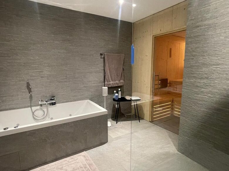 Serene Alpine Residence with Spa - Saas-Fee, Switzerland