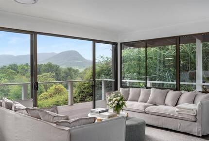 A Private Kangaroo Valley Retreat with Wraparound Deck - Kangaroo Valley, Australia