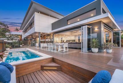 Elevation Byron Bay - Home with Heated Pool & Hot Spa - Byron Bay, Australia