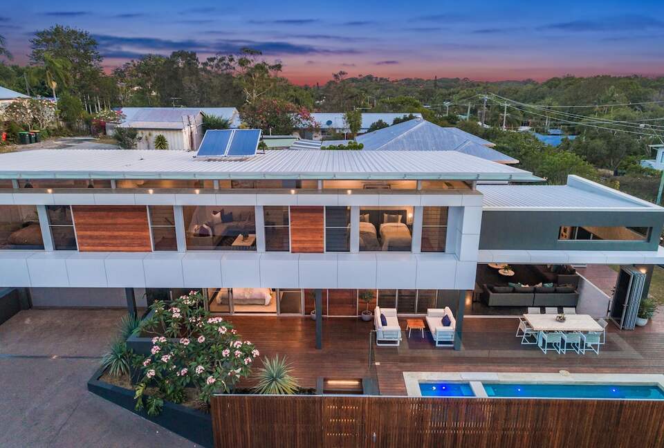 Elevation Byron Bay - Home with Heated Pool & Hot Spa - Byron Bay, Australia