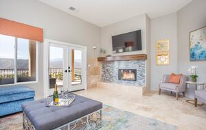 Luxury Wine Country Retreat with Gorgeous Panoramic Views - Temecula, California