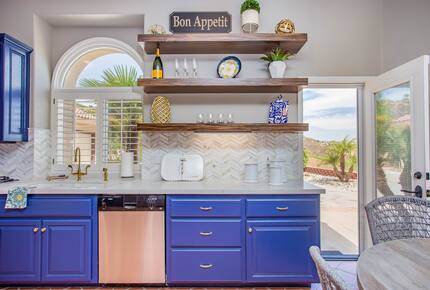 Luxury Wine Country Retreat with Gorgeous Panoramic Views - Temecula, California