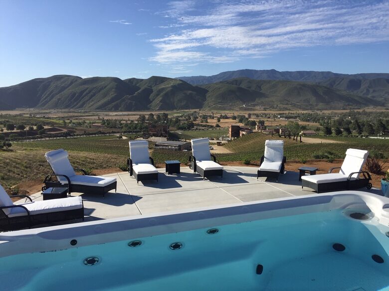 Luxury Wine Country Retreat with Gorgeous Panoramic Views - Temecula, California