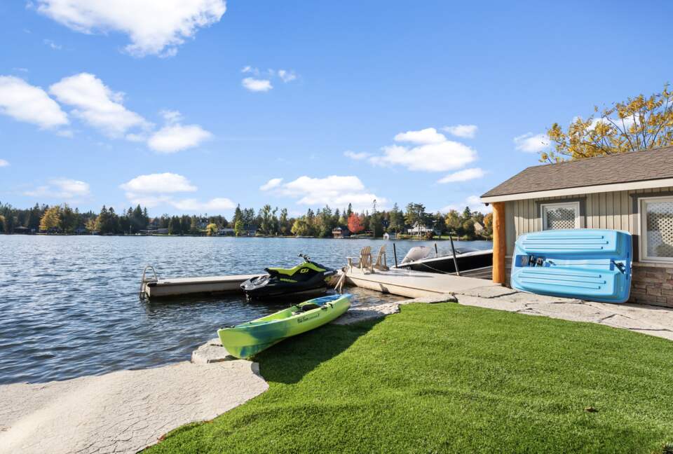 Kawartha Lakeside Landing - Fenelon Falls, Canada