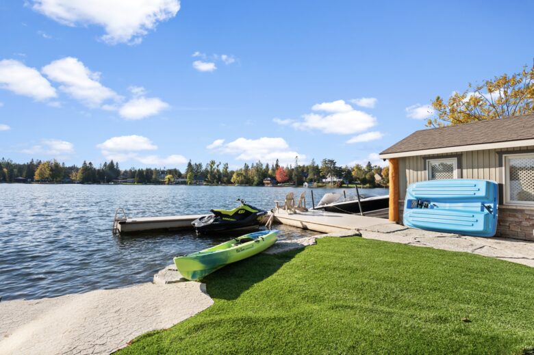Kawartha Lakeside Landing - Fenelon Falls, Canada