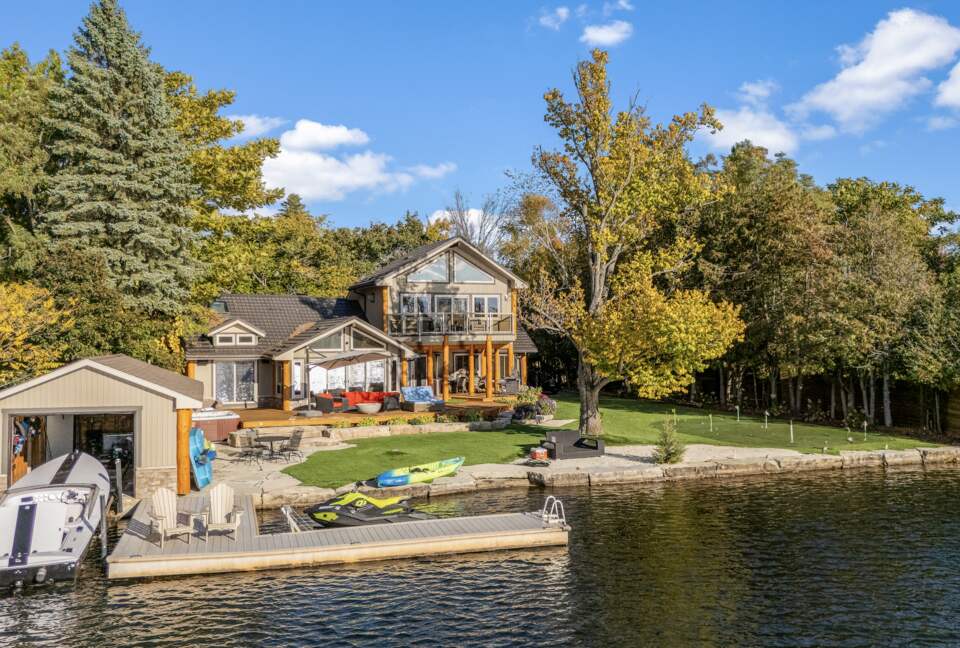 Kawartha Lakeside Landing - Fenelon Falls, Canada
