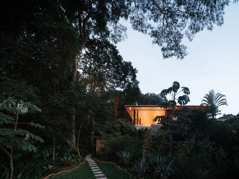 A Contemporary Forest Retreat in São Roque - São Roque, Brazil