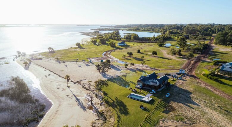 Riverside Serenity at a Country Club Estate - Carmelo, Uruguay