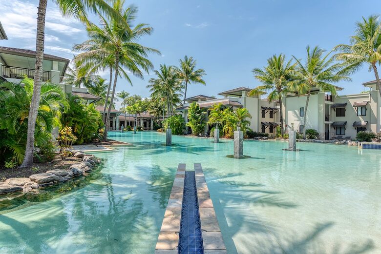 Séjour au bord d'un lagon avec accès direct à la piscine au Sea Temple Resort & Spa Port Douglas - Port Douglas, Australie