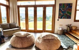 Secluded Mountain View Villa Near Wānaka - Wānaka, New Zealand