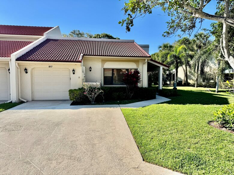 Windermere Townhouse at PGA National - Palm Beach Gardens, Florida