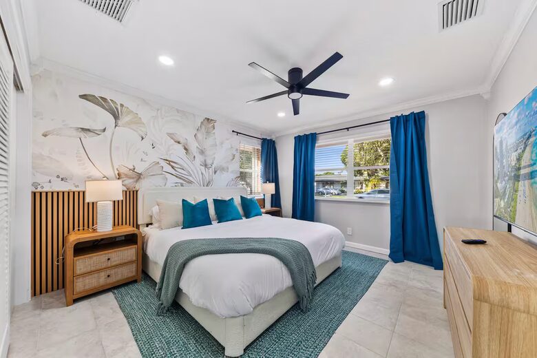 Waterfront Retreat with Pool, Pickleball & Sauna - West Palm Beach, Florida